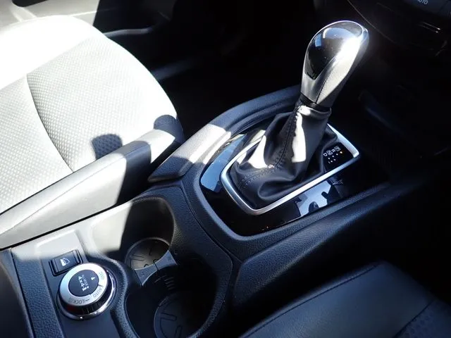 エクストレイル　ハイブリッド　４ＷＤ（ニッサン）の車両写真