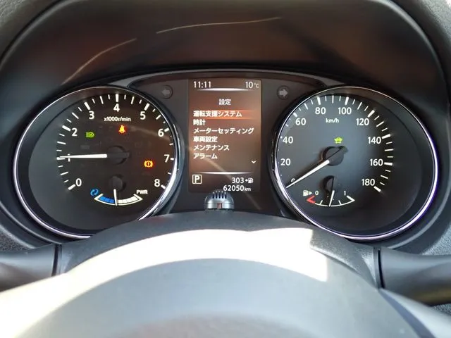 エクストレイル　ハイブリッド　４ＷＤ（ニッサン）の車両写真