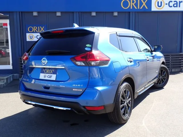 エクストレイル　ハイブリッド　４ＷＤ（ニッサン）の車両写真