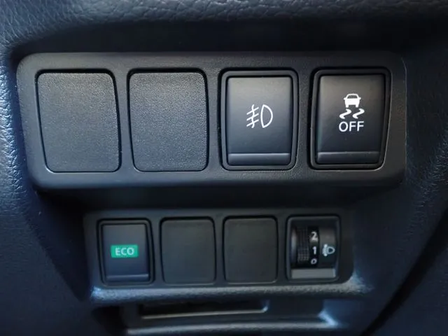 エクストレイル　ハイブリッド　４ＷＤ（ニッサン）の車両写真