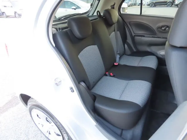 マーチ（ニッサン）の車両写真