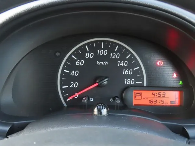 マーチ（ニッサン）の車両写真