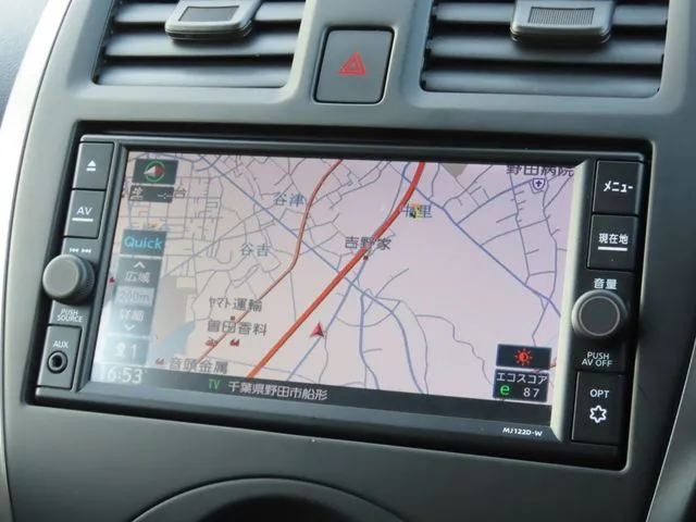 マーチ（ニッサン）の車両写真