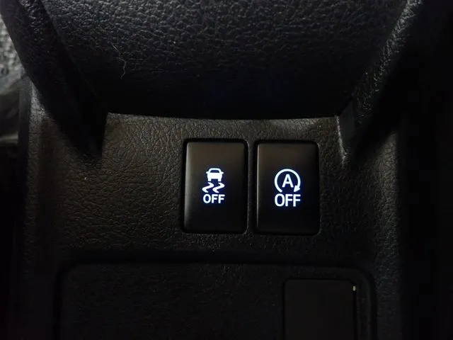 トヨタ　カローラアクシオ