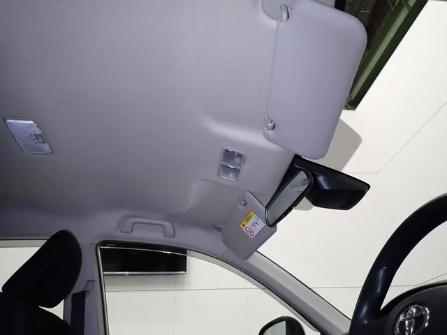 トヨタ　カローラアクシオ