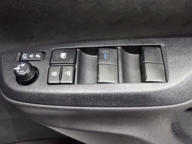 トヨタ　ヤリス