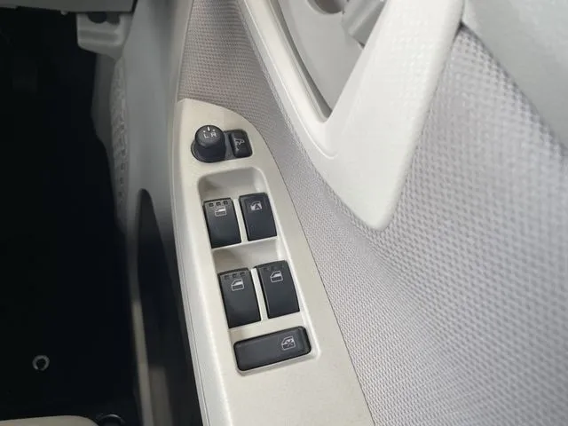 ムーヴ（ダイハツ）の車両写真