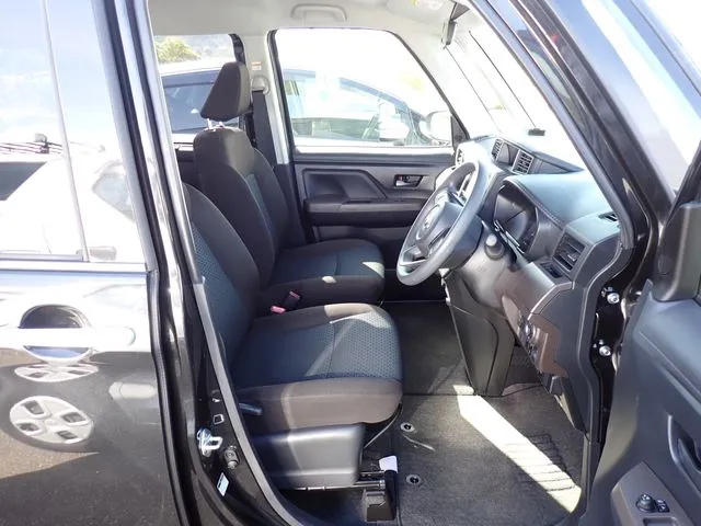 ルーミー(トヨタ)の車両写真