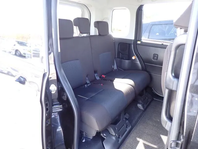 ルーミー(トヨタ)の車両写真