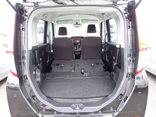 ルーミー(トヨタ)の車両写真