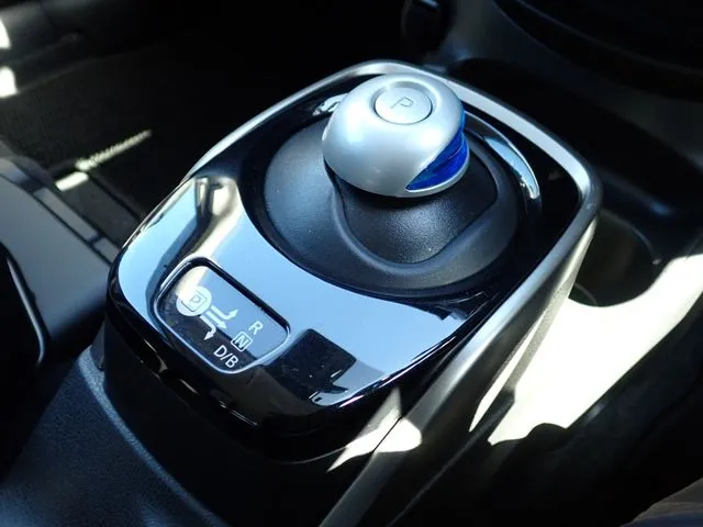 ノート（ニッサン）の車両写真