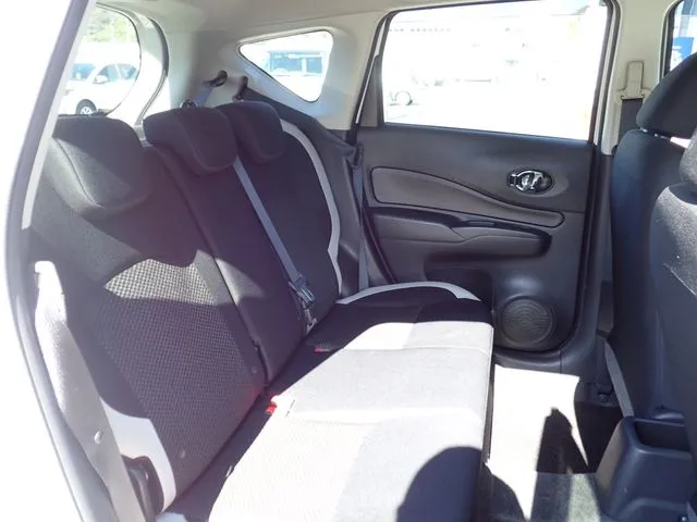 ノート（ニッサン）の車両写真