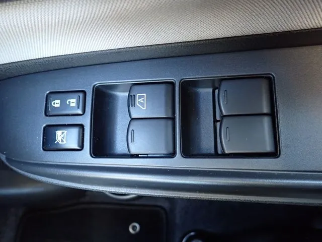 ノート（ニッサン）の車両写真