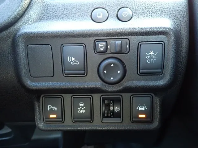 ノート（ニッサン）の車両写真