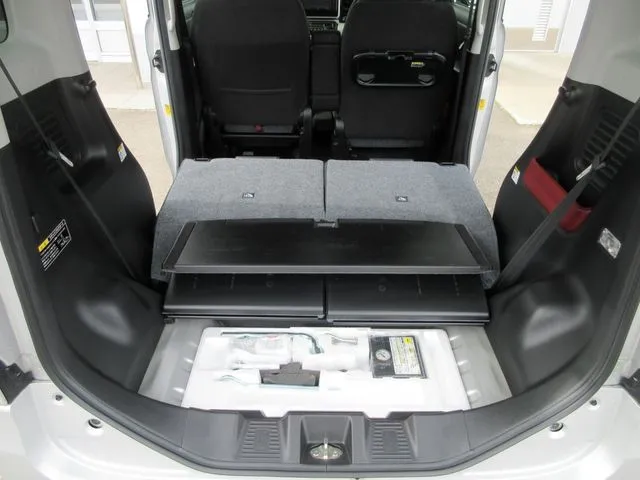 スペーシア　４ＷＤ（スズキ）の車両写真