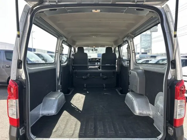 ＮＶ３５０キャラバン　４ＷＤ（ニッサン）の車両写真