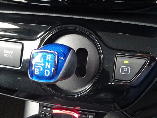 プリウス（トヨタ）の車両写真