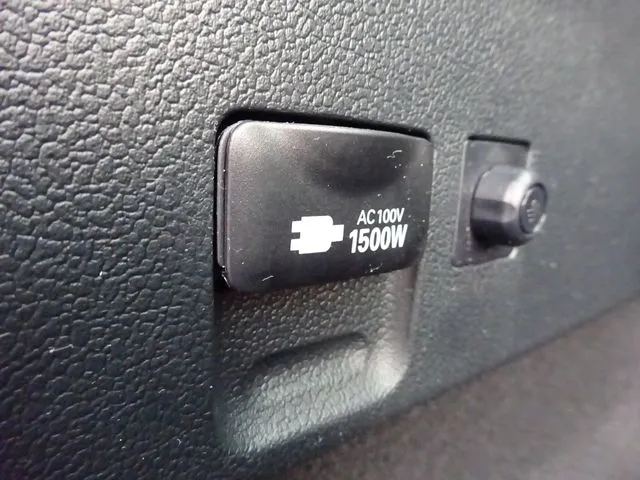 プリウス（トヨタ）の車両写真