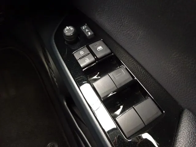 プリウス（トヨタ）の車両写真