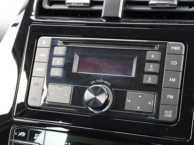 プリウス（トヨタ）の車両写真