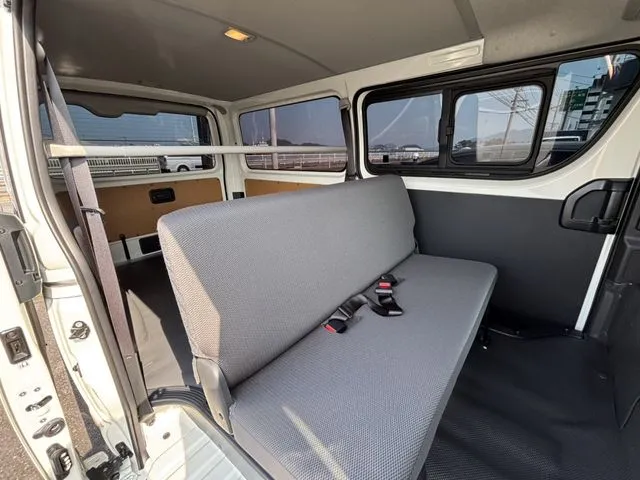 ハイエースバン　４ＷＤ（トヨタ）の車両写真