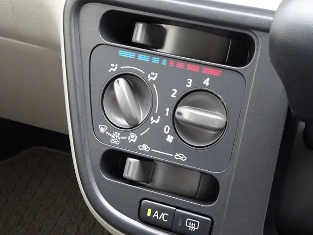 パッソ(トヨタ)の車両写真