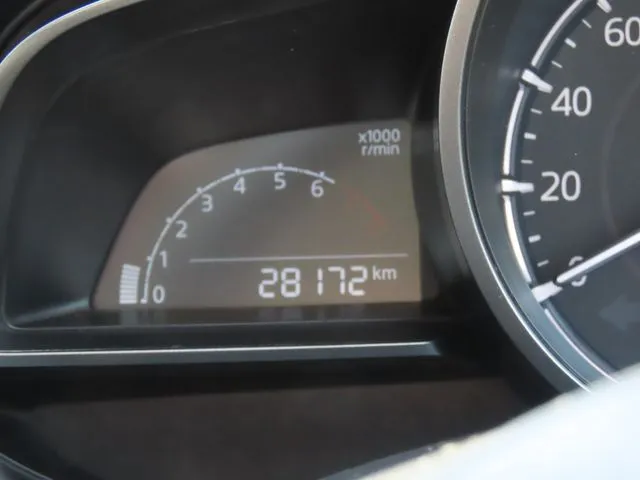 ＭＡＺＤＡ２（マツダ）の車両写真