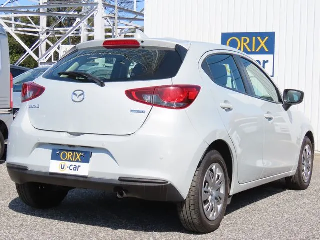 ＭＡＺＤＡ２（マツダ）の車両写真