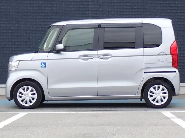 Ｎ　ＢＯＸ（ホンダ）の車両写真