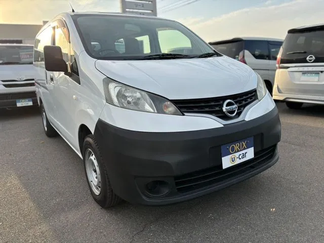 ＮＶ２００バネットバン（ニッサン）の車両写真