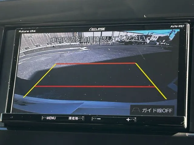 セレナ（ニッサン）の車両写真