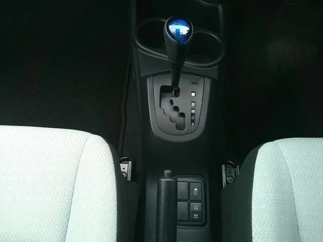 アクア(トヨタ)の車両写真