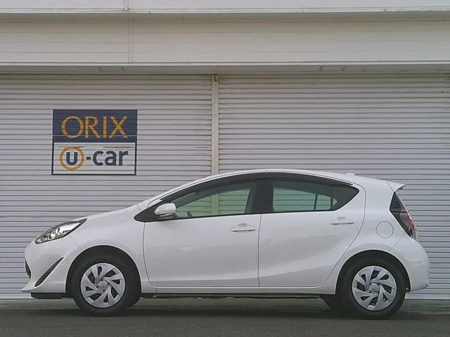 アクア(トヨタ)の車両写真
