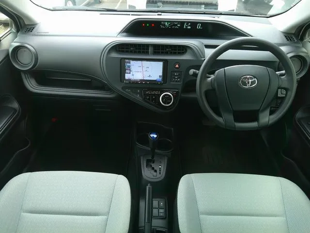 アクア(トヨタ)の車両写真