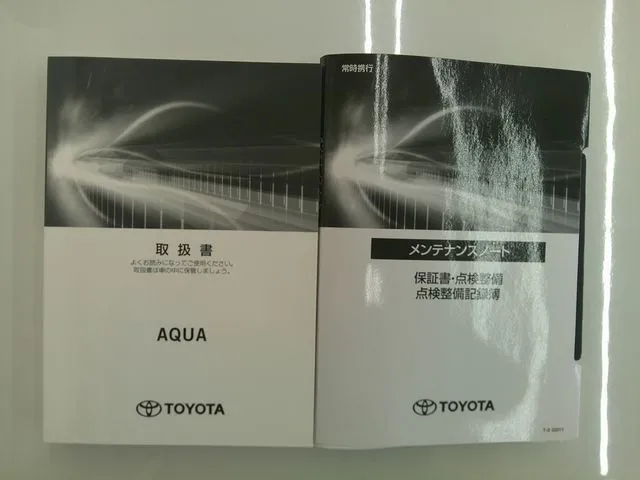 アクア(トヨタ)の車両写真