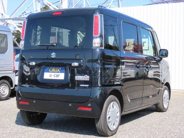 スペーシア（スズキ）の車両写真