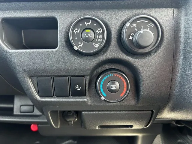 ハイエースバン　２ＷＤ（トヨタ）の車両写真