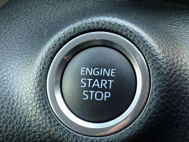 ヤリス（トヨタ）の車両写真