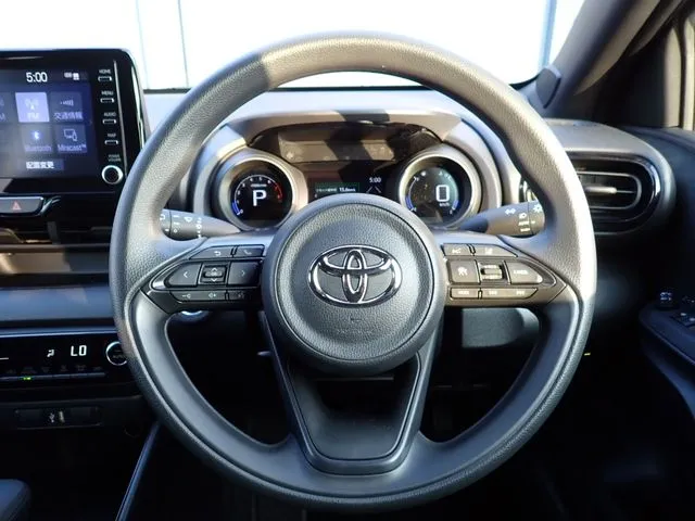 ヤリス（トヨタ）の車両写真