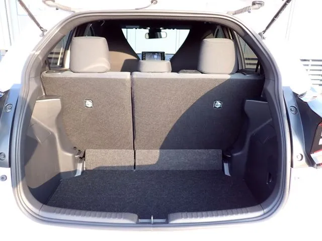 ヤリス（トヨタ）の車両写真