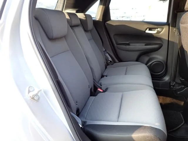 フィット　ｅ：ＨＥＶ（ホンダ）の車両写真