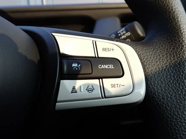 フィット　ｅ：ＨＥＶ（ホンダ）の車両写真