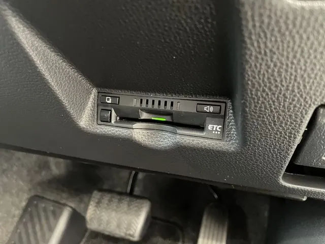 ヤリスクロス ハイブリッド(トヨタ)の車両写真