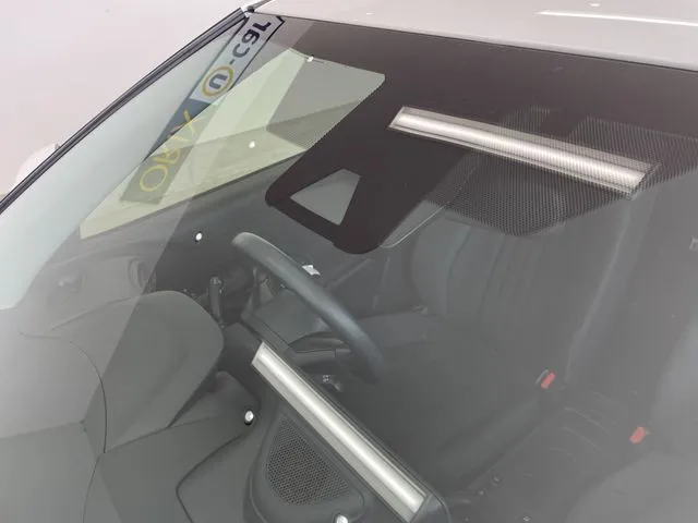 ヤリスクロス ハイブリッド(トヨタ)の車両写真