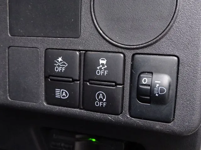 ウェイク(ダイハツ)の車両写真