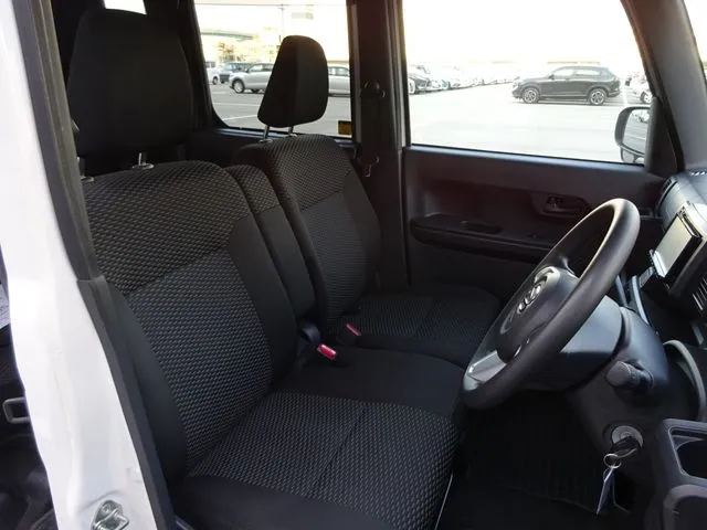 ウェイク(ダイハツ)の車両写真