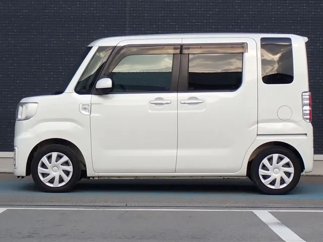 ウェイク(ダイハツ)の車両写真