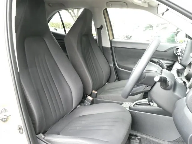 ヤリスクロス　ハイブリッド（トヨタ）の車両写真