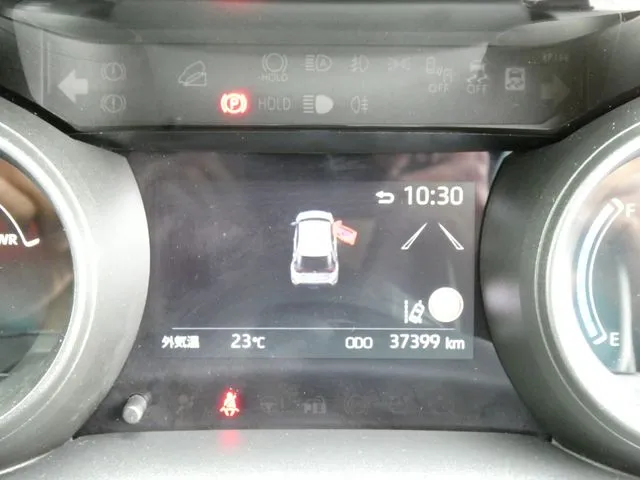 ヤリスクロス　ハイブリッド（トヨタ）の車両写真