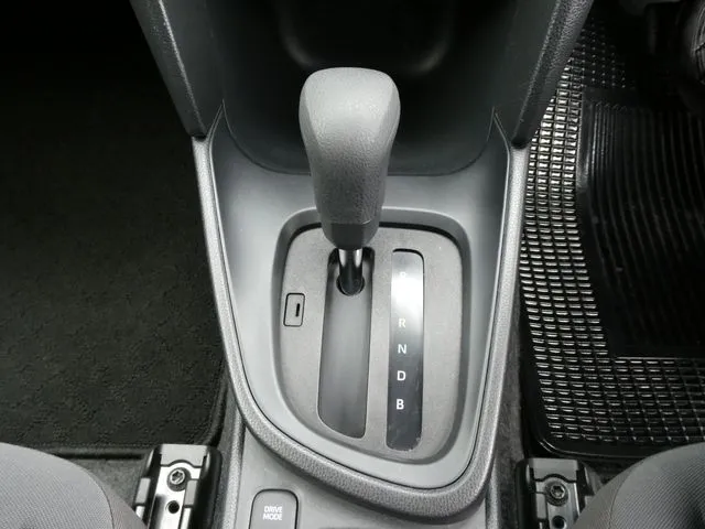 ヤリスクロス　ハイブリッド（トヨタ）の車両写真